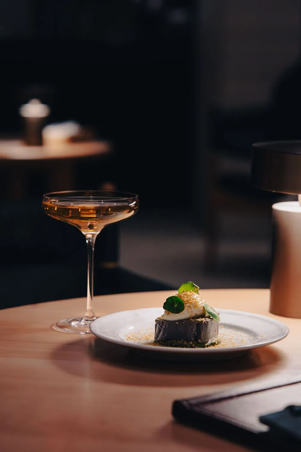 After-dinner lounge experience